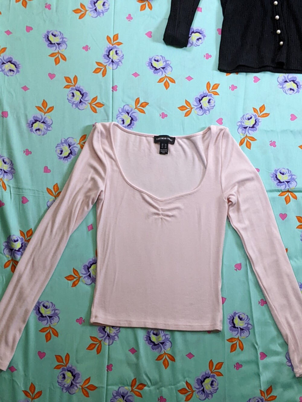 Streetwear Society xs Light Pink  Long-Sleeve Top